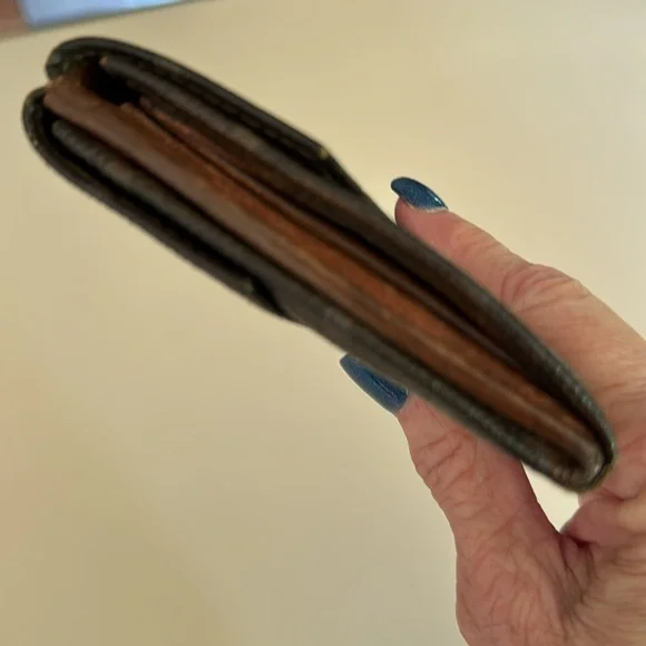 LV MONO TWO SNAP COMPACT WALLET - Picture 9 of 13